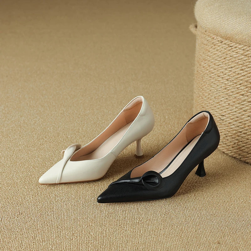 Pointed-Toe Heel (Flavia)