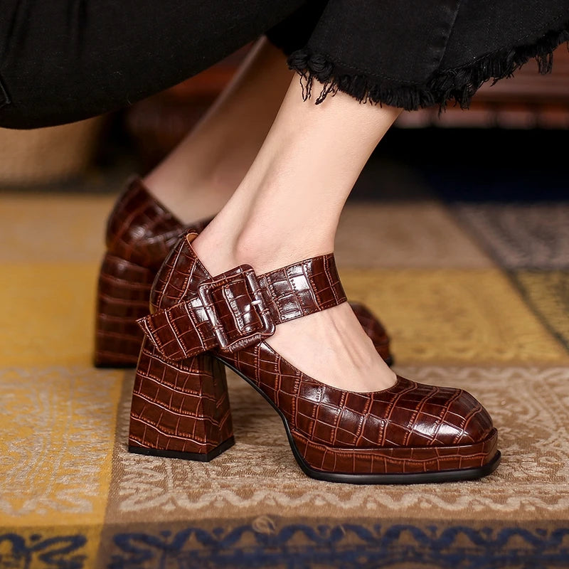 Square-Toe Heel (Irene)