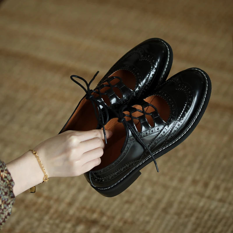Round-Toe Lace-up (Dianna)