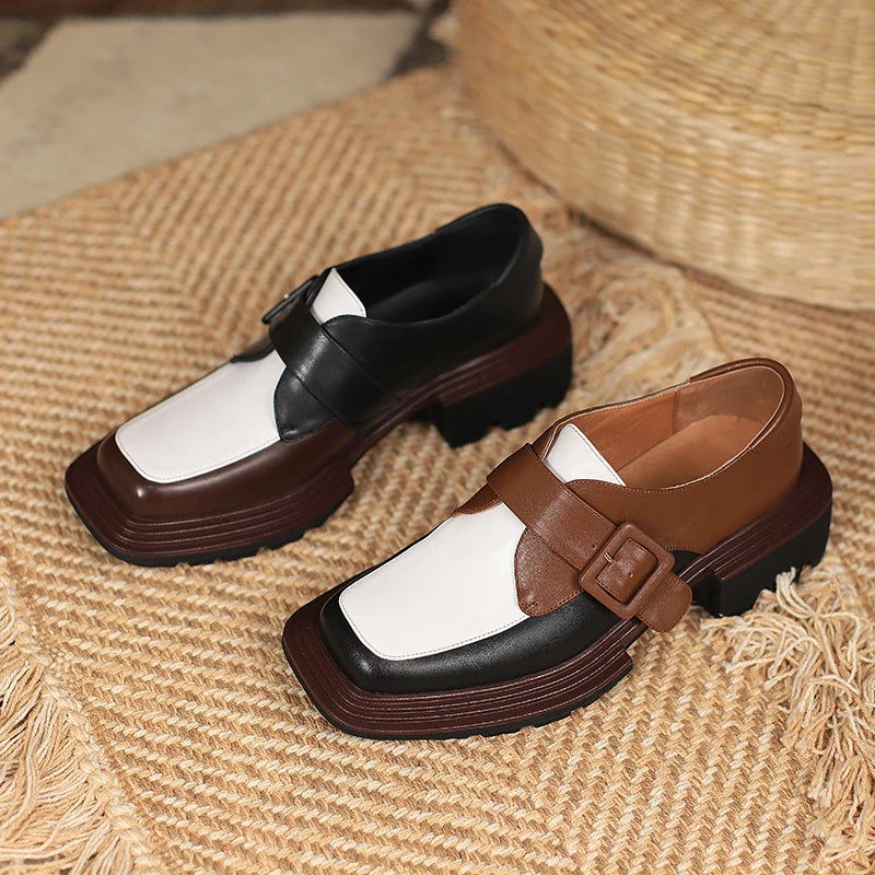 Square-Toe Sneaker (Frida)