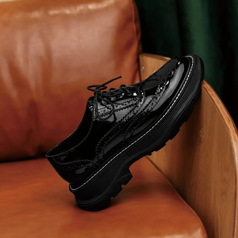 Round-Toe Lace-up (Wendy)