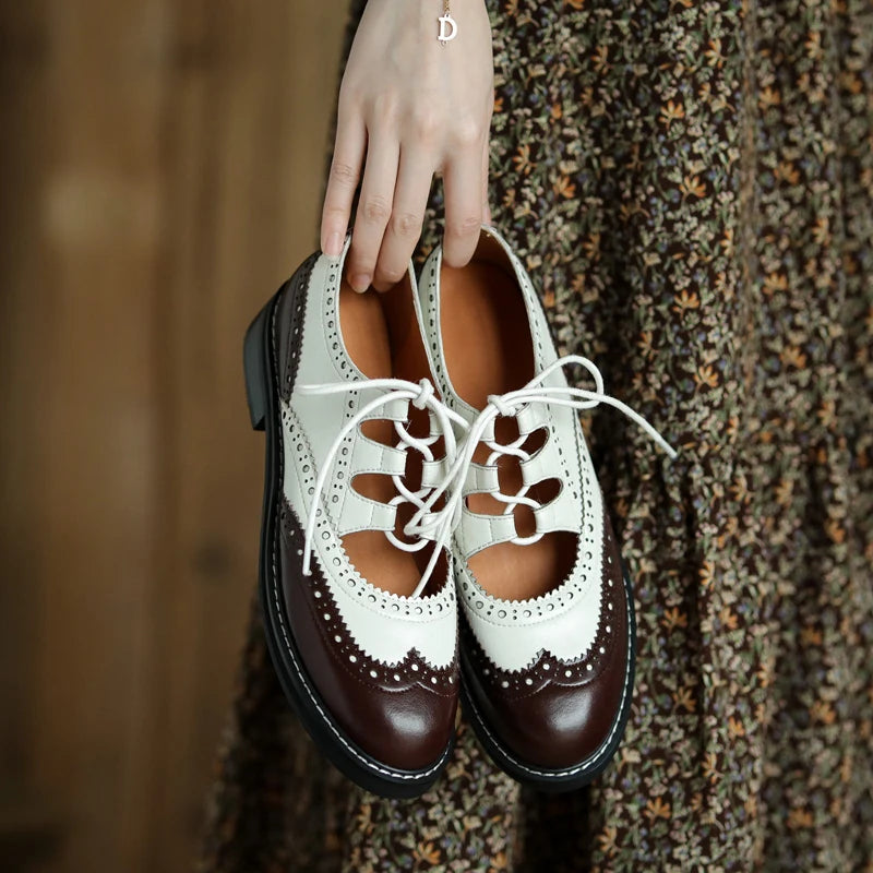 Round-Toe Lace-up (Dianna)