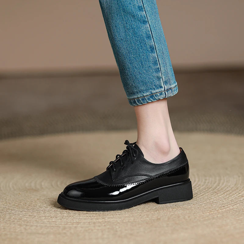 Round-Toe Lace-up (Ianthe)