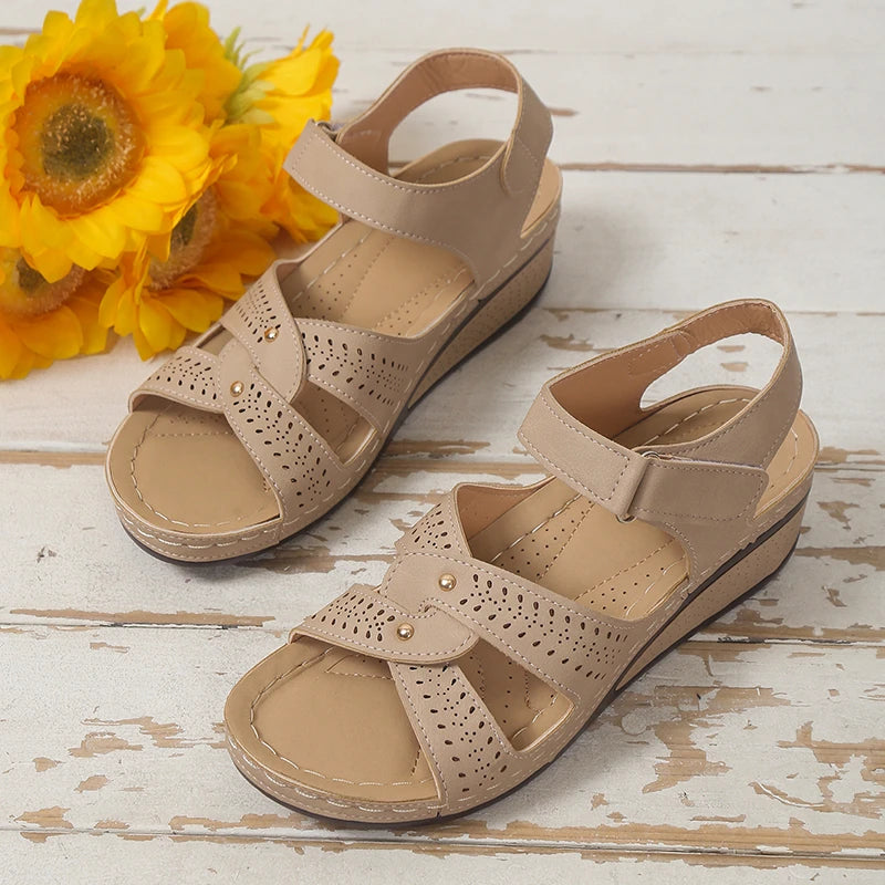 Round-Toe Wedge (Henley)
