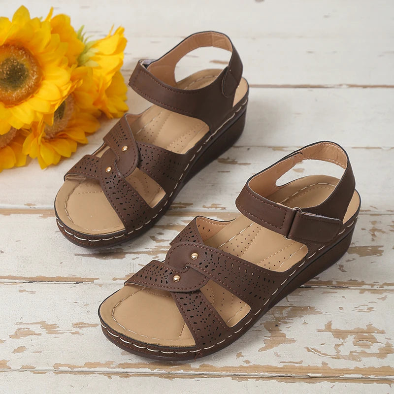 Round-Toe Wedge (Henley)