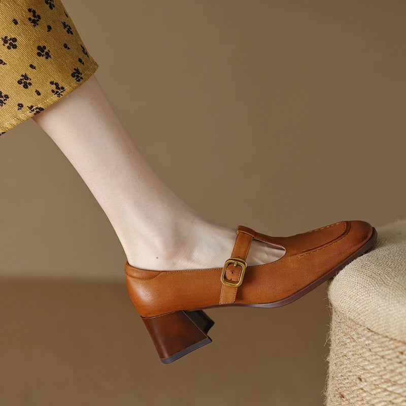 Square-Toe Mary-Jane (Olivea)