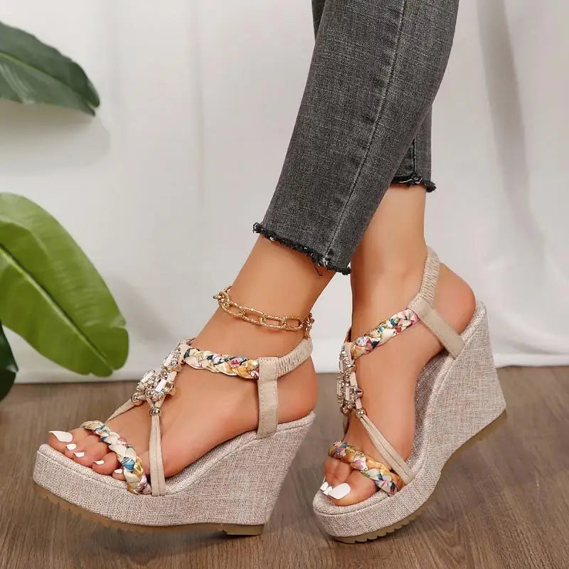 Round-Toe Wedge (Harriet)