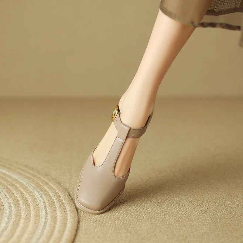 Square-Toe Heel (Noelle)