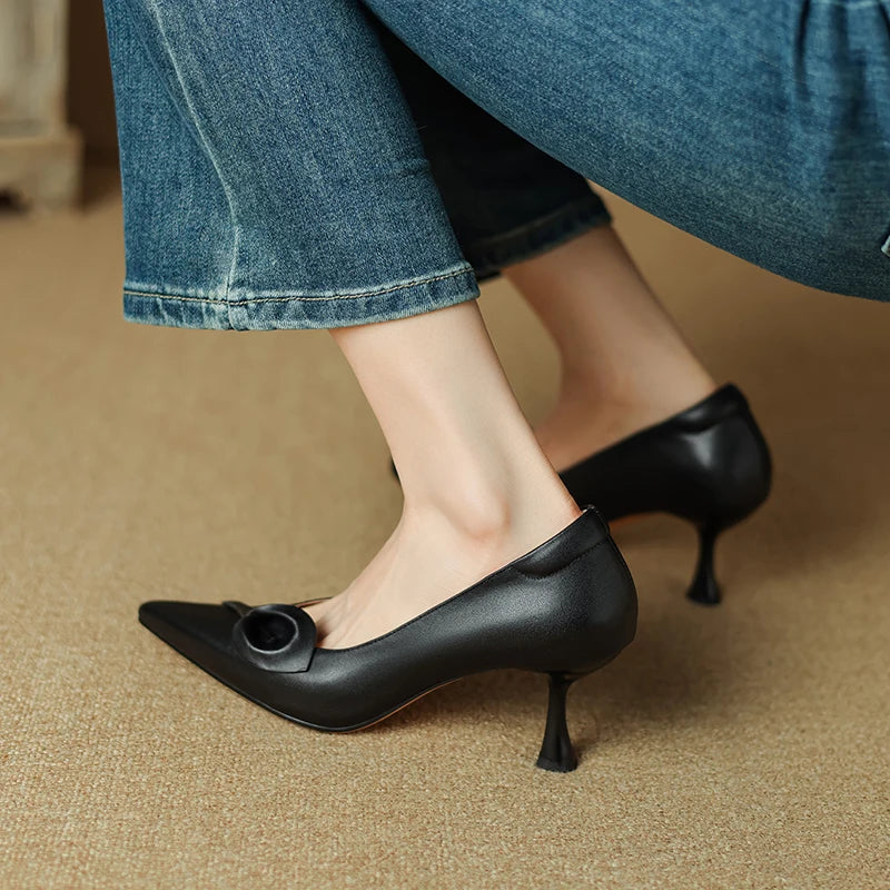 Pointed-Toe Heel (Flavia)