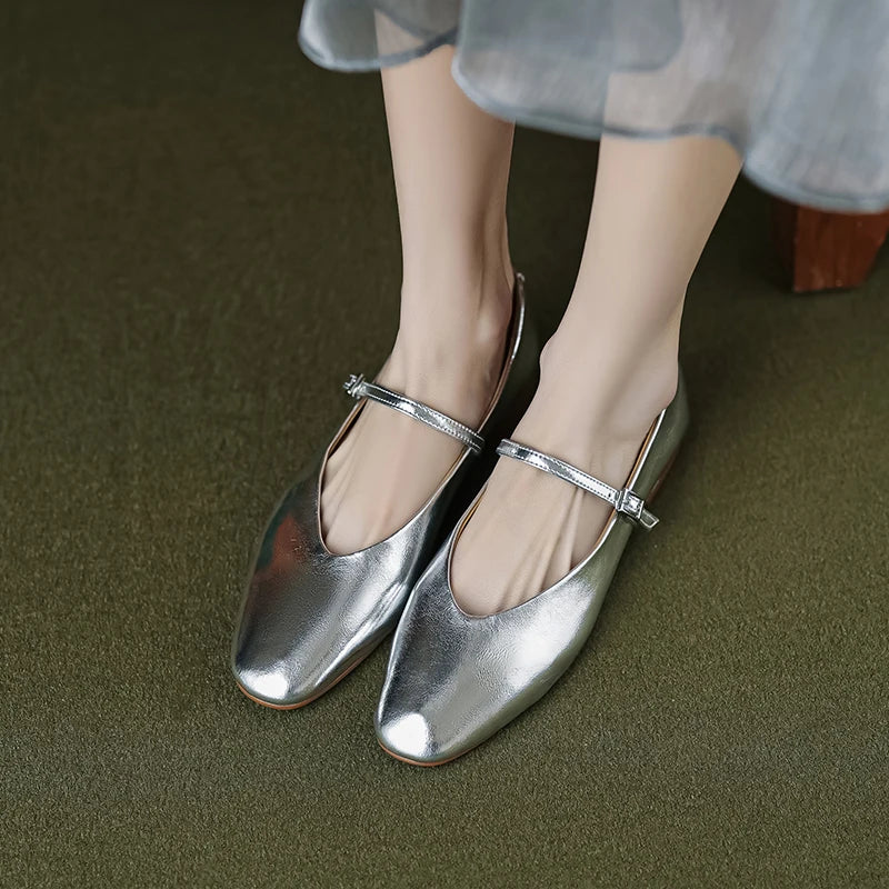 Round-Toe Mary-Jane (Pia)