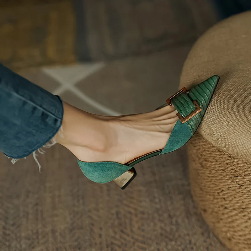 Pointed-Toe Heel (Teresa)