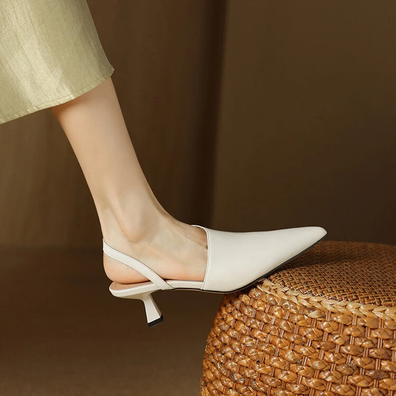 Pointed-Toe Heel (Olesya)