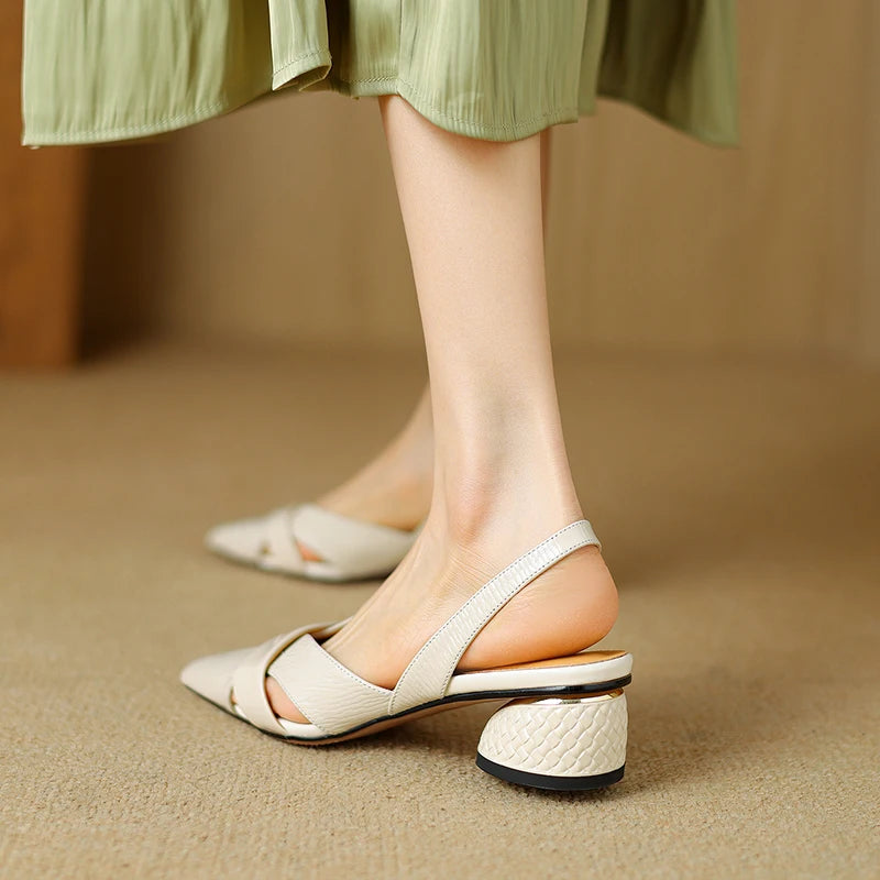 Pointed-Toe Sandal (Vita)