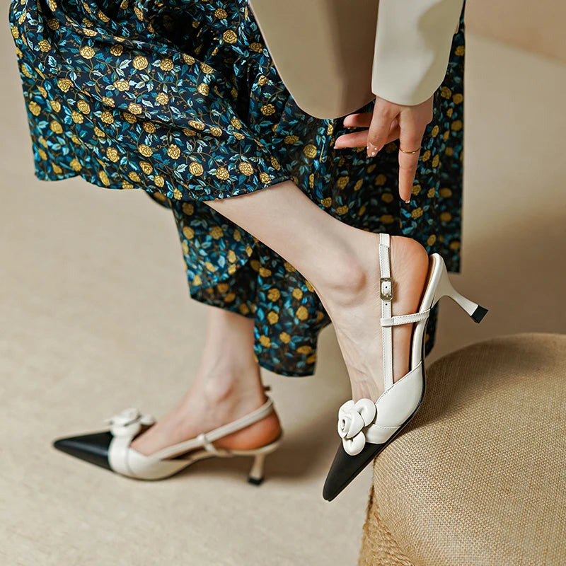 Pointed-Toe Heel (Luna)