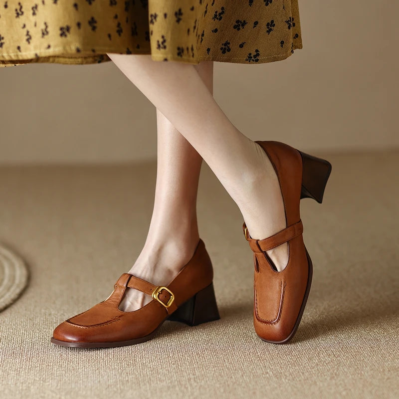 Square-Toe Mary-Jane (Olivea)