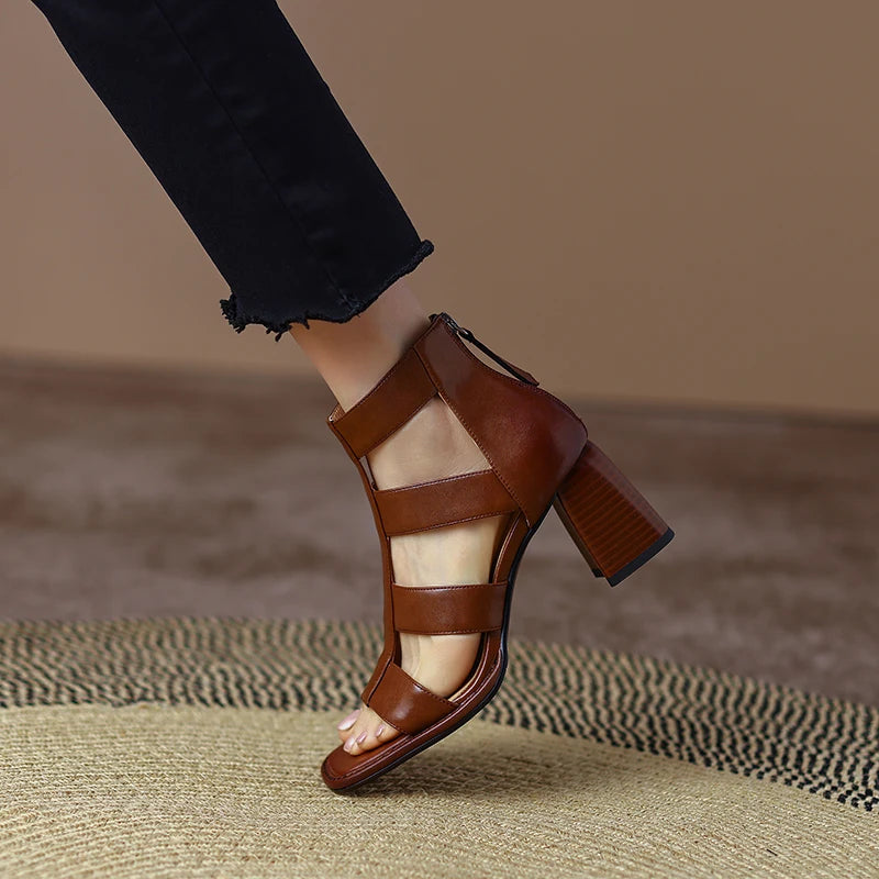 Square-Toe Heel (Tahlia)