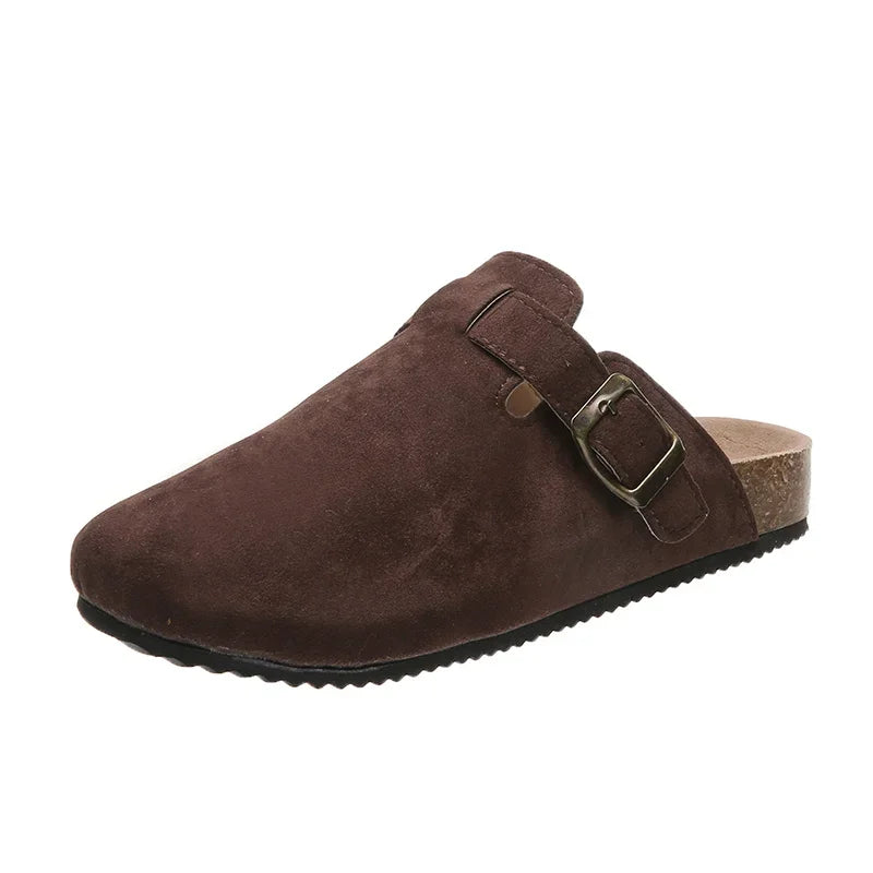Round-Toe Clog (Eden)