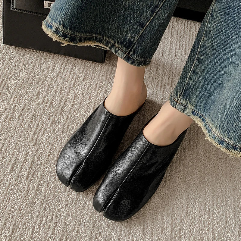 Round-Toe Mule (Nicole)