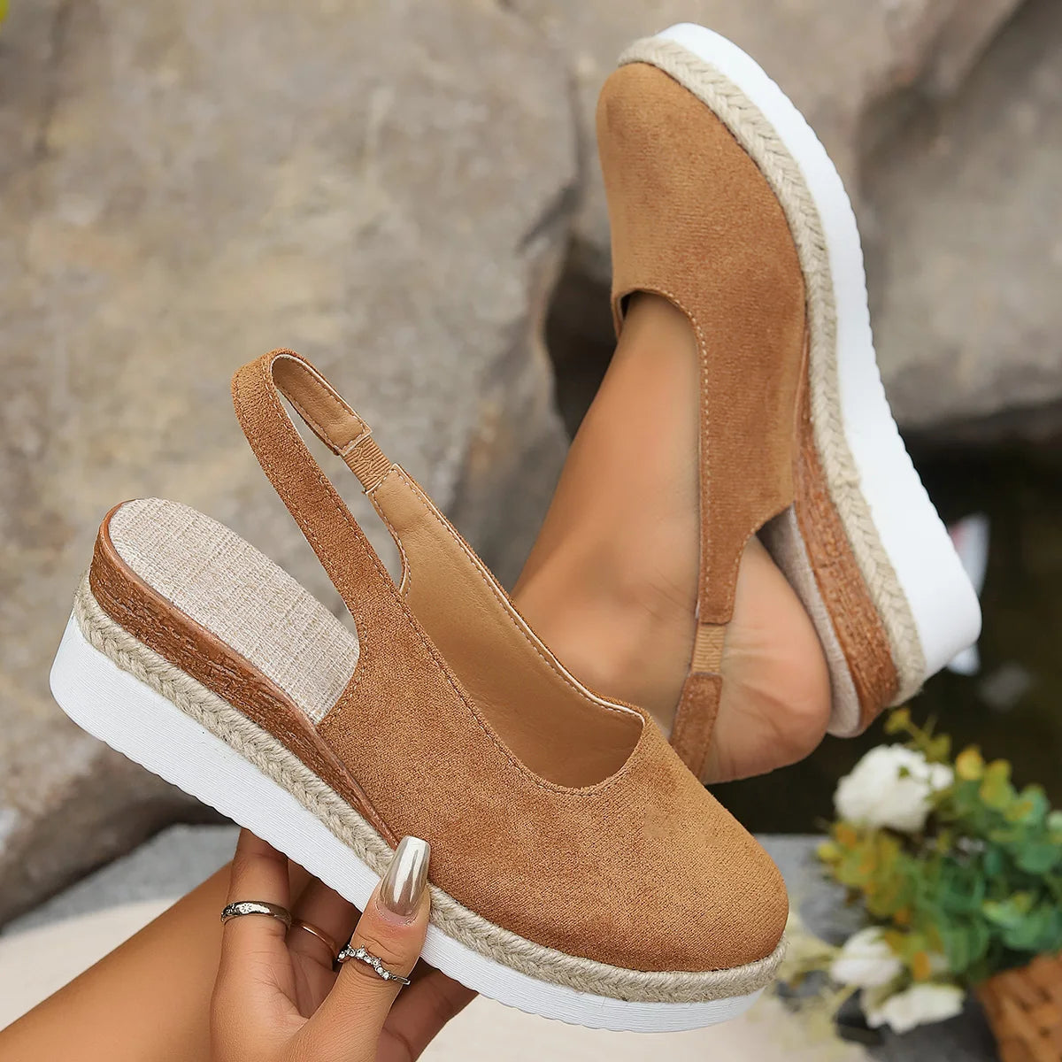 Round-Toe Wedge (Pamela)