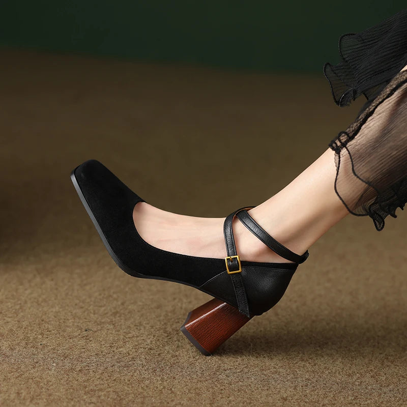 Square-Toe Heel (Portia)