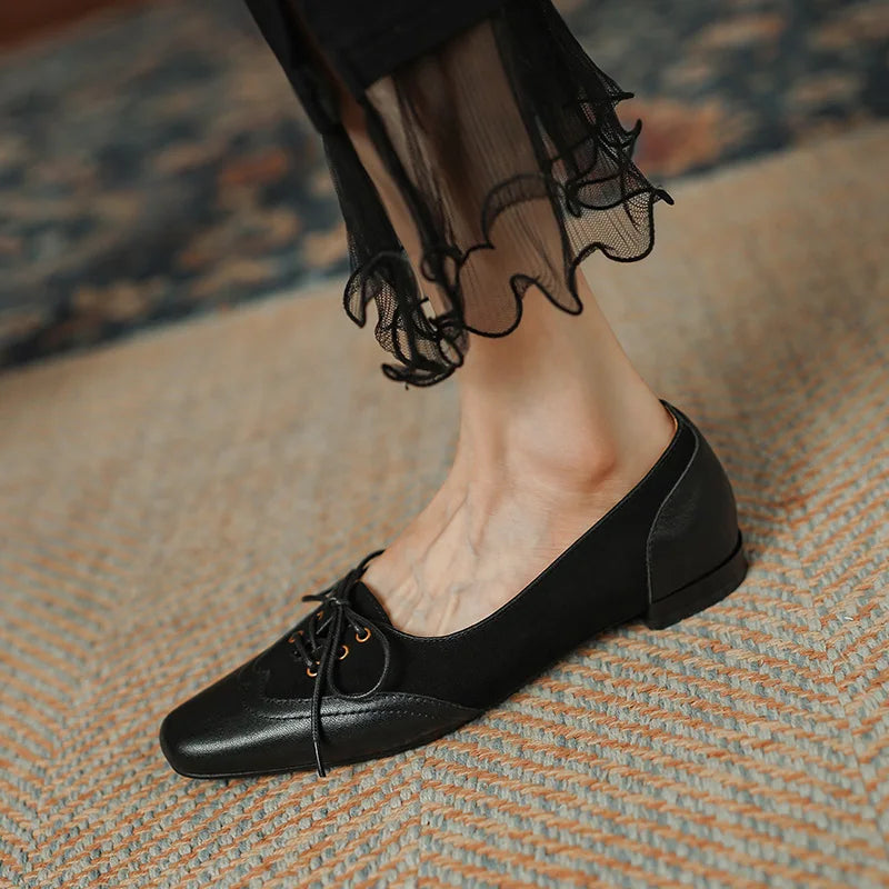 Pointed-Toe Lace-up (Destiny)