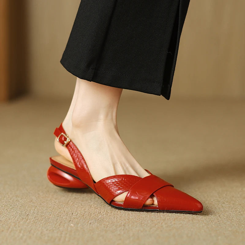 Pointed-Toe Sandal (Vania)