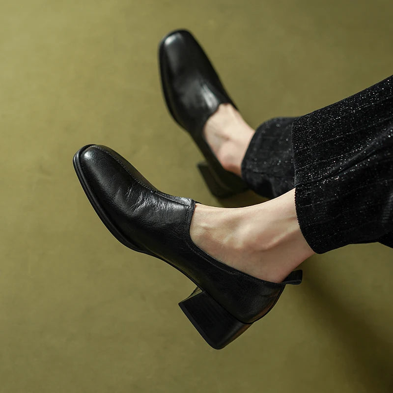 Round-Toe Loafer (Ofelia)
