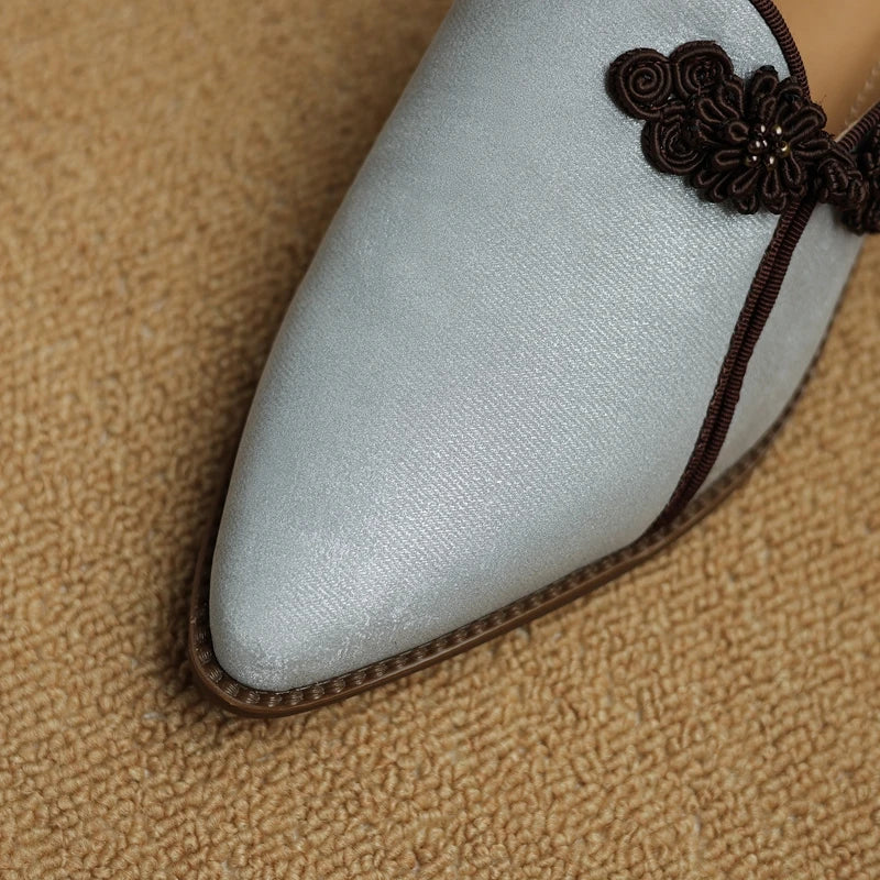 Pointed-Toe Mule (Fabiola)