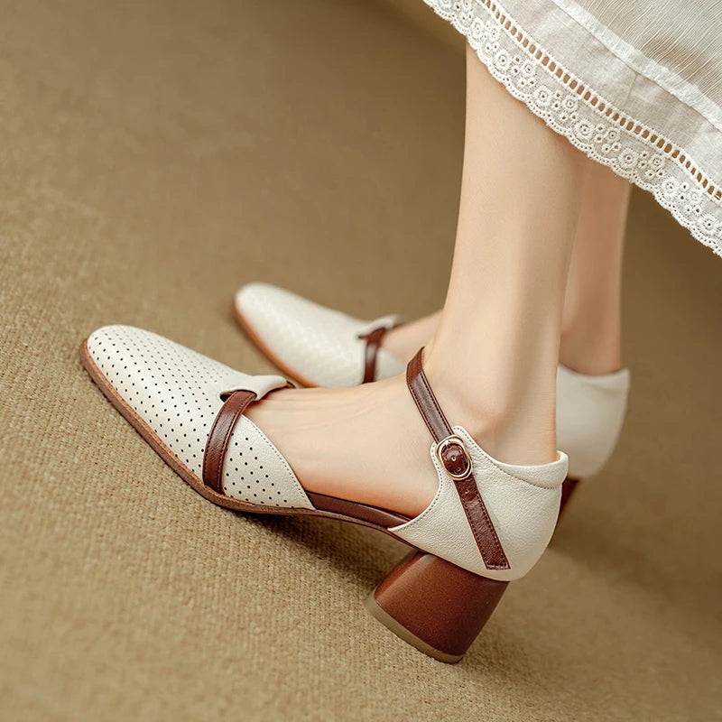 Square-Toe Heel (Perdita)