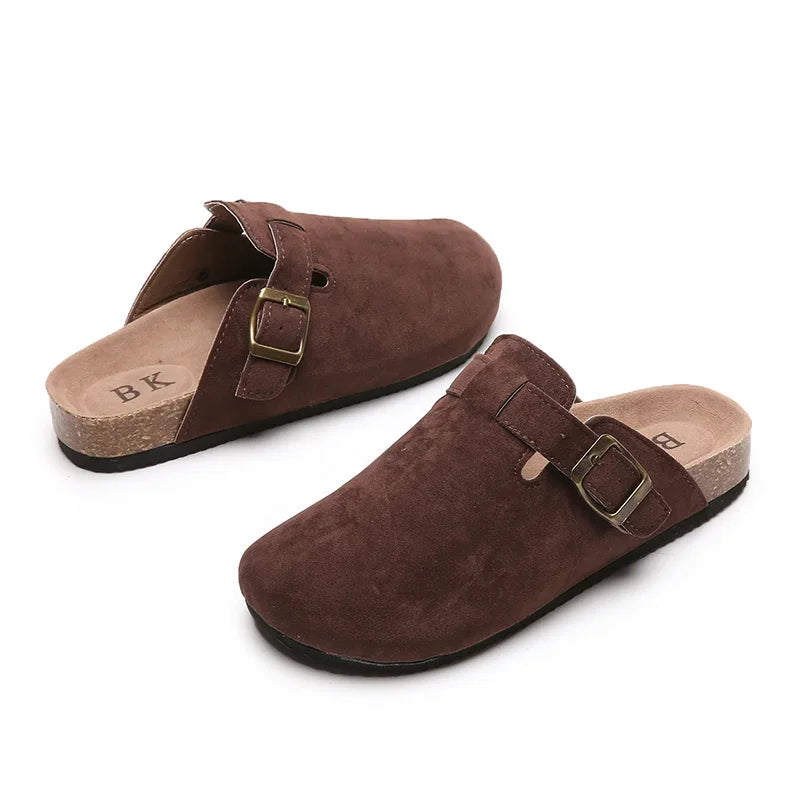 Round-Toe Clog (Eden)