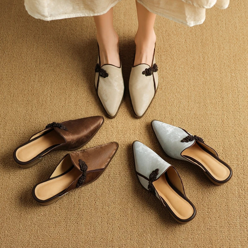 Pointed-Toe Mule (Fabiola)