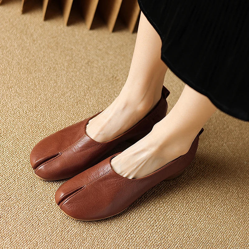 Round-Toe Slip-on (Wren)