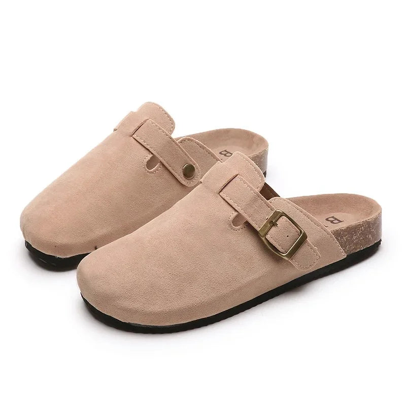 Round-Toe Clog (Eden)