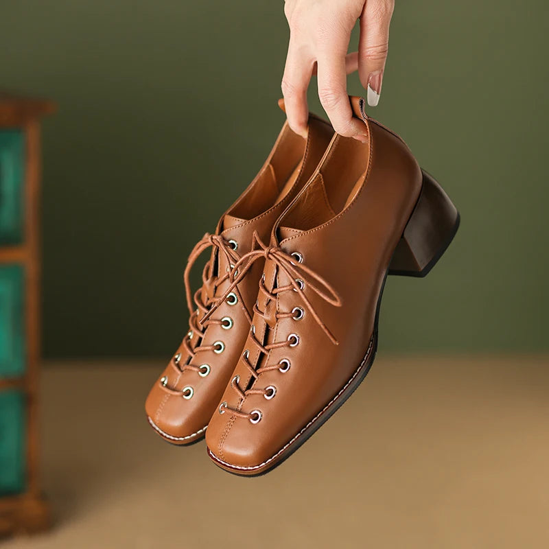 Square-Toe Lace-up (Fatima)