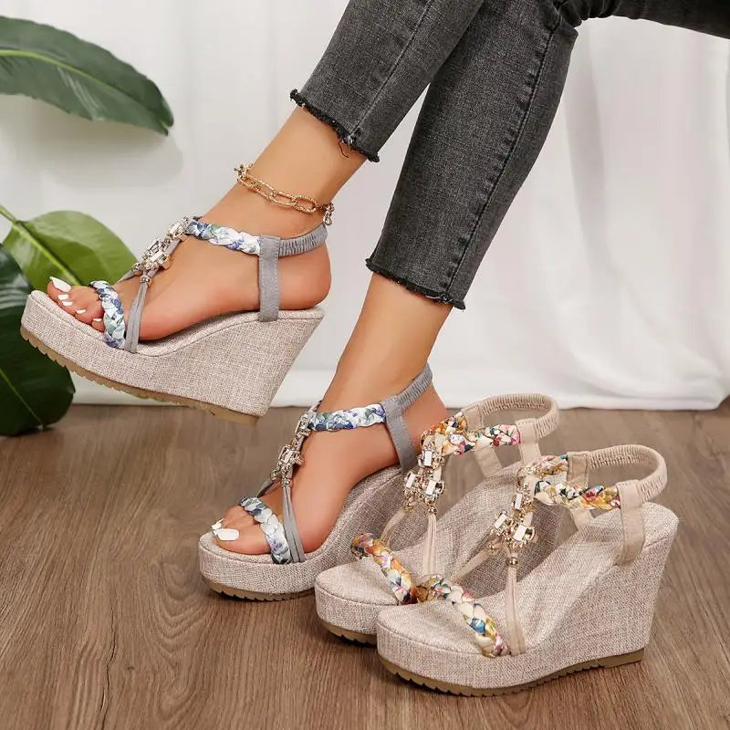 Round-Toe Wedge (Harriet)