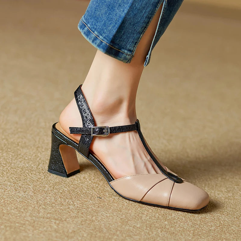 Square-Toe Sandal (Brittany)