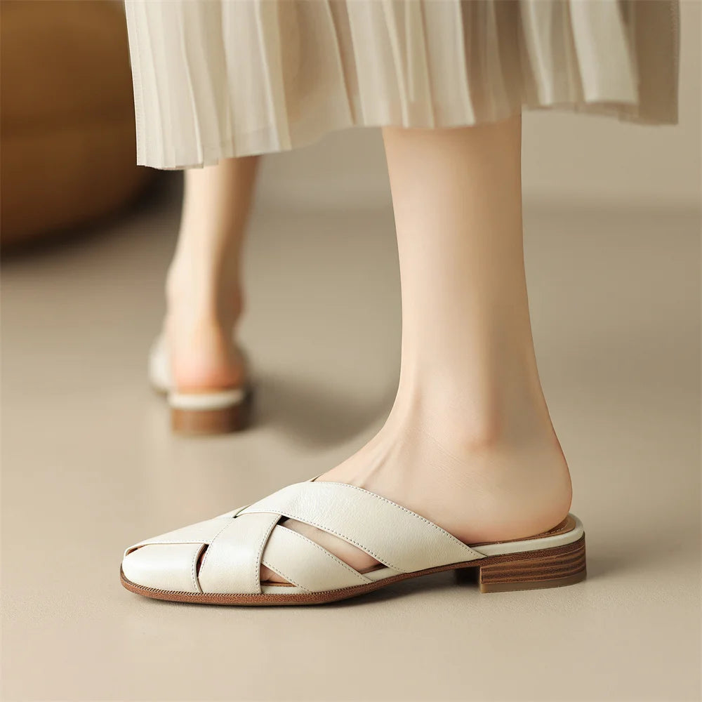 Round-Toe Mule (Amara)