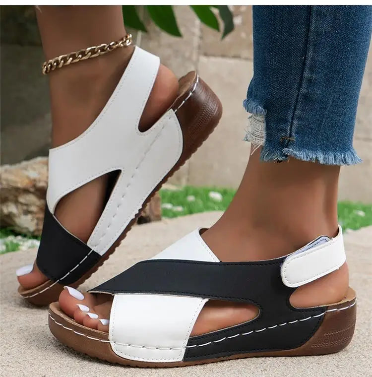 Round-Toe Wedge (Tilly)