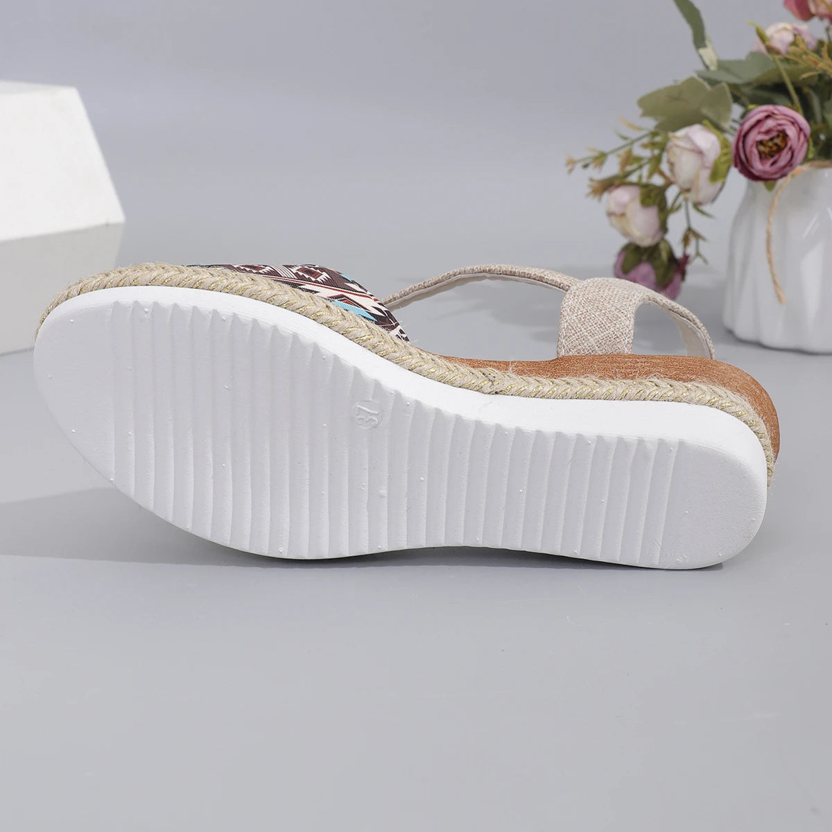 Round-Toe Wedge (Nerida)