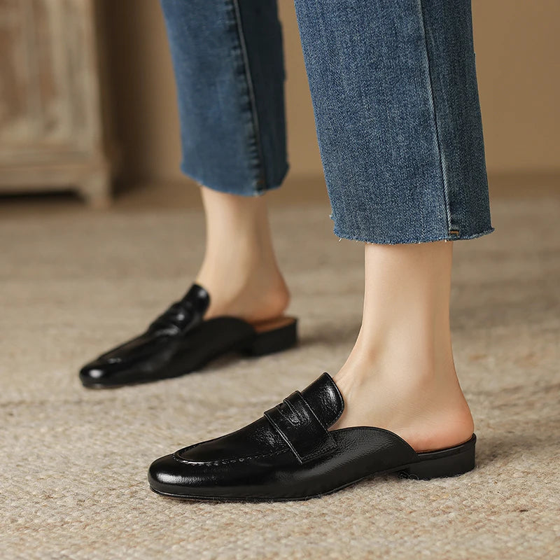 Round-Toe Mule (Darlene)