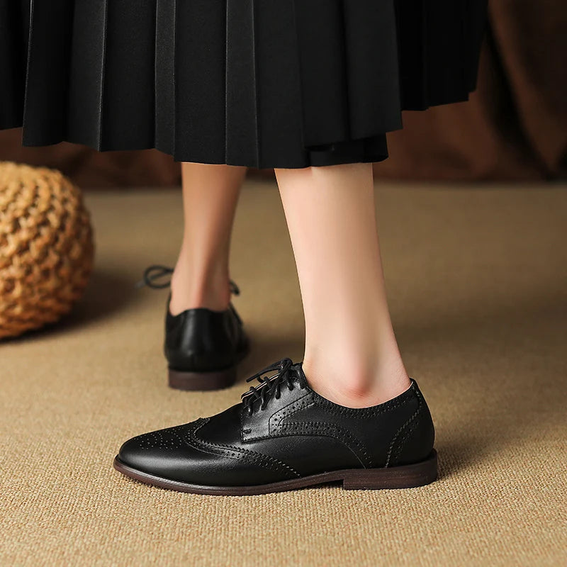 Round-Toe Lace-up (Frances)