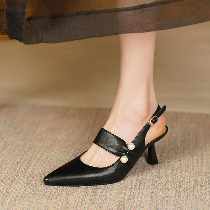 Pointed-Toe Heel (Gabrielle)