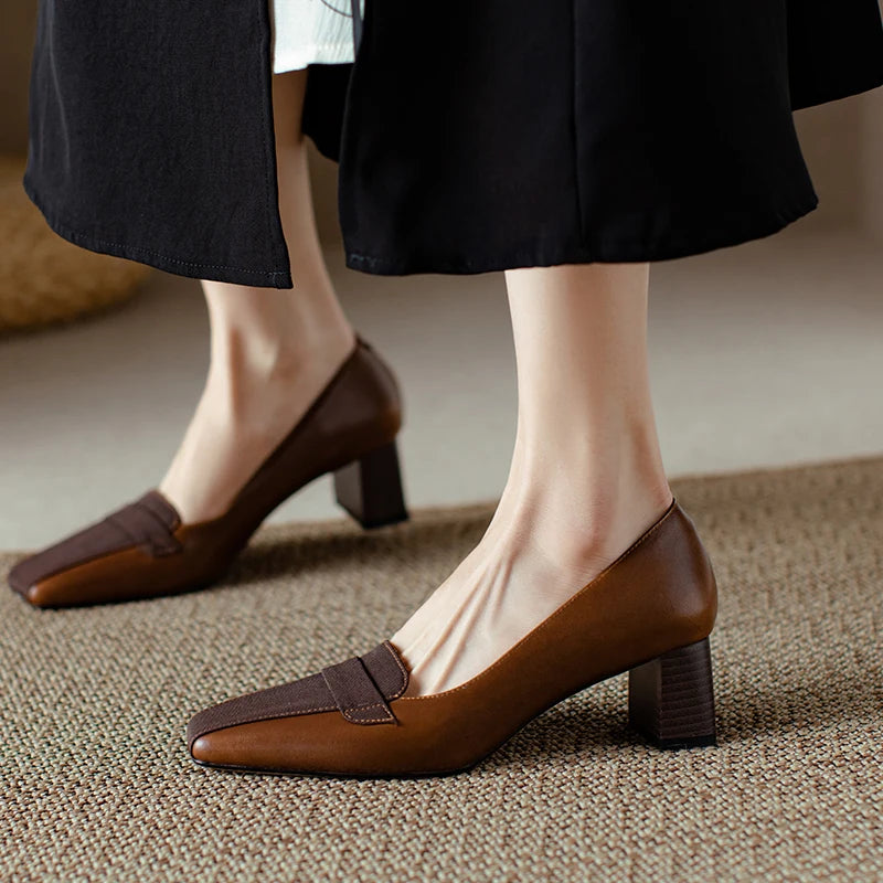 Square-Toe Heel (Qalia)