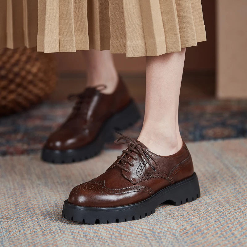 Round-Toe Lace-up (Marcie)