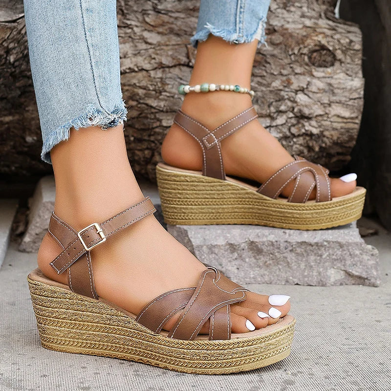 Round-Toe Wedge (Gaia)