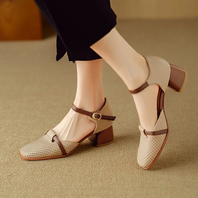 Square-Toe Heel (Perdita)