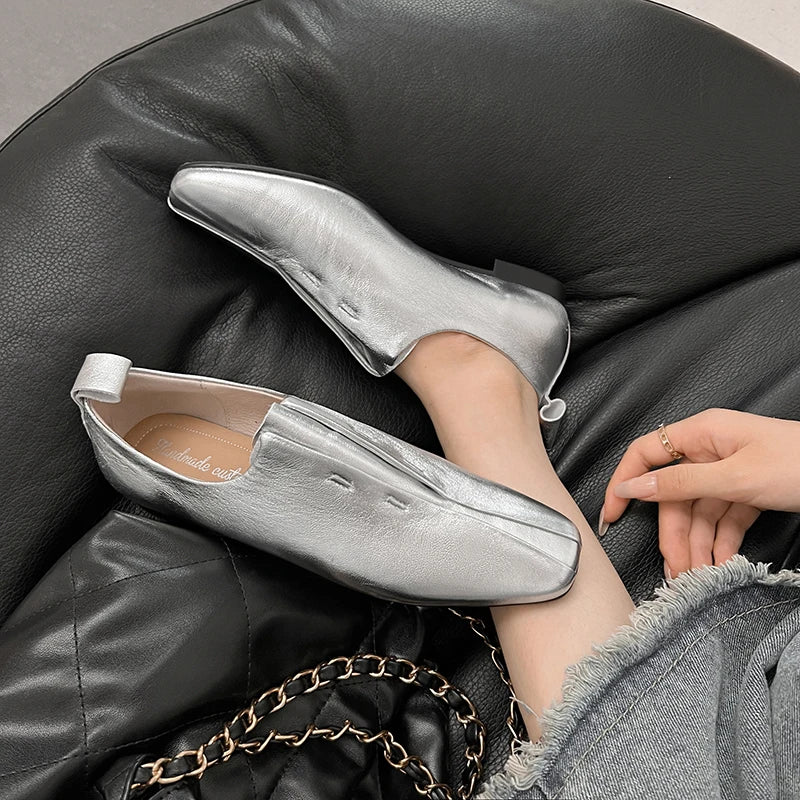 Square-Toe Slip-on (Odetta)