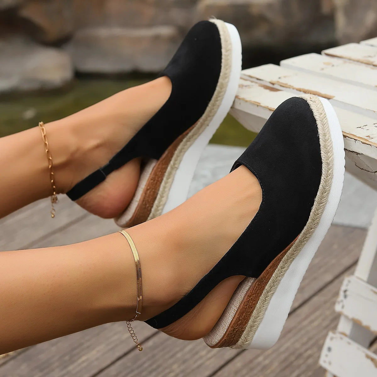 Round-Toe Wedge (Pamela)