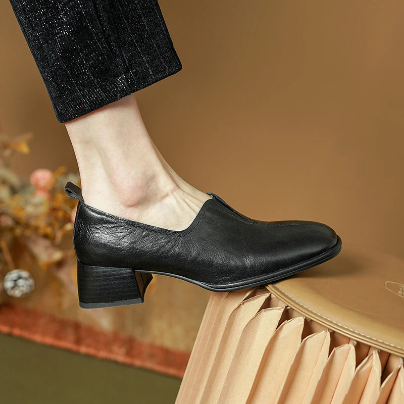 Round-Toe Loafer (Ofelia)