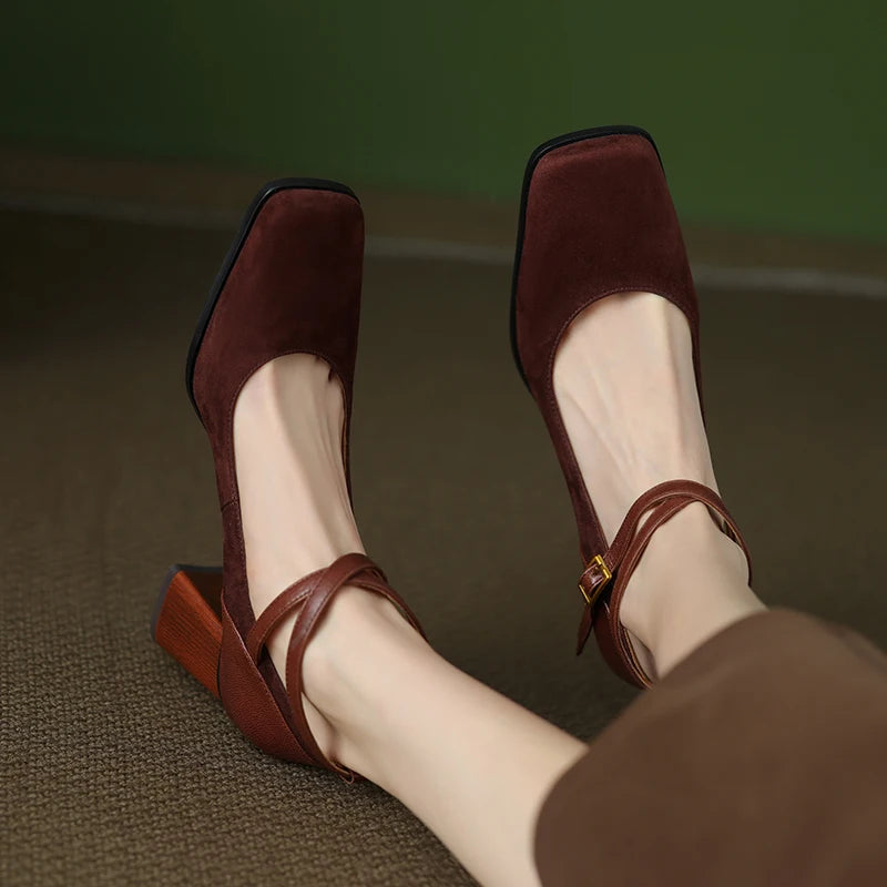 Square-Toe Heel (Portia)